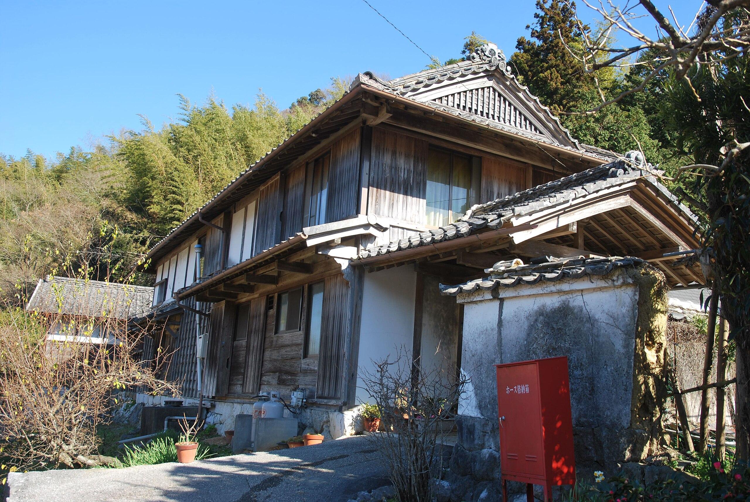 🏯 다케치 한페이타 옛집과 무덤(다케치 한페이타 규타쿠 오요비 하카)